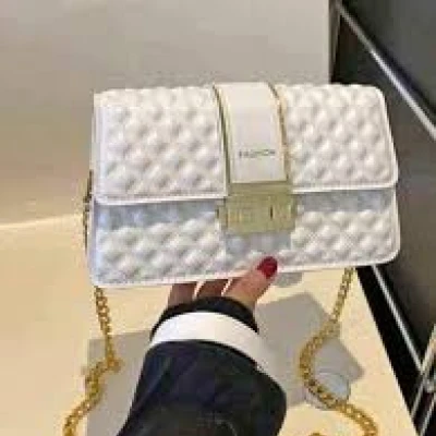 Large Capacity Diamond Lattice Design Exquisite Hardware Closure Crossbody Shoulder Bag secondary